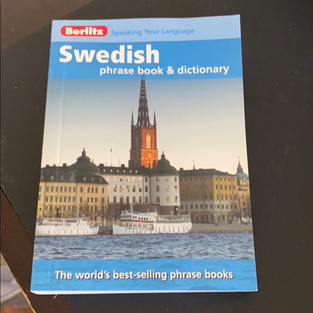Berlitz Swedish phrase book and dictionary